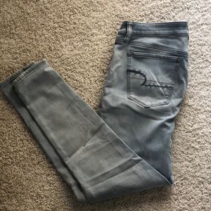 American Eagle light wash jean, size 12